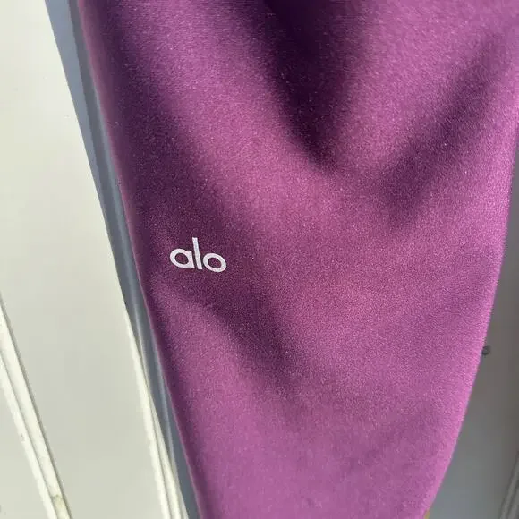 Alo Yoga Airlift Intrigue Bra + High-Waist Airlift Leggings Dark Plum Sz M Set - Picture 7 of 16